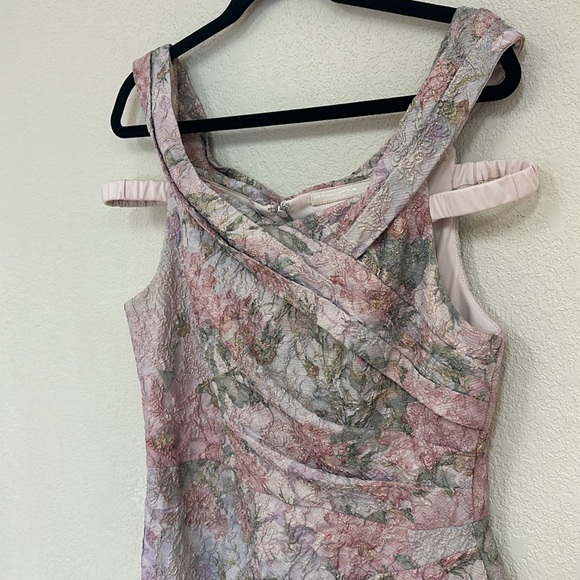 Adrianna Papell Rose Gold Matelasse Gown size 12 - Picture 5 of 7